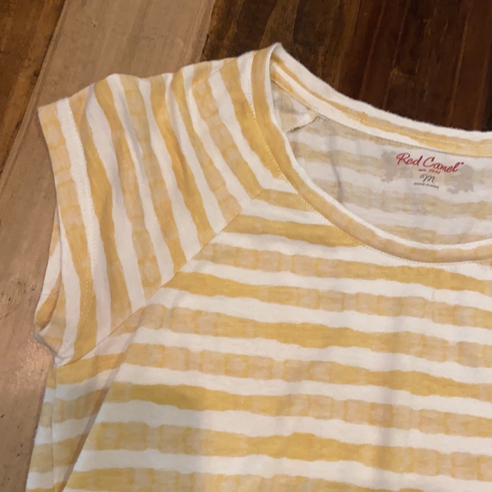 Yellow T - Picture 2 of 3